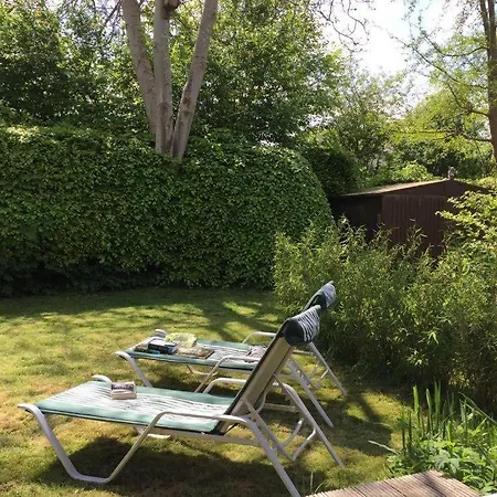 Schwedenhaeuschen-am-see-einfach-lagom * Bistensee