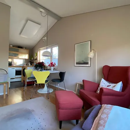 Schwedenhaeuschen-am-see-einfach-lagom * Bistensee