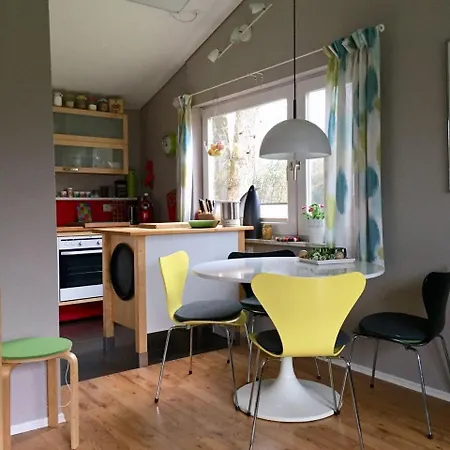 Holiday home Schwedenhaeuschen-am-see-einfach-lagom Bistensee