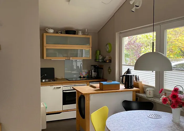 Schwedenhaeuschen-am-see-einfach-lagom *